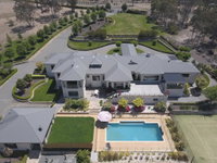 Book Sutton Accommodation Vacations Lightning Ridge Tourism Lightning Ridge Tourism