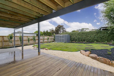 Cape Woolamai Haven - Lightning Ridge Tourism 1