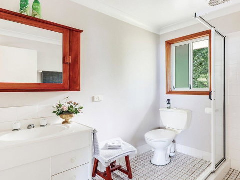 Captain's Lookout - Elevated Ocean Views, Rural Stay - Lightning Ridge Tourism 2