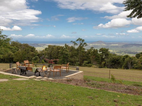 Captain's Lookout - Elevated Ocean Views, Rural Stay - Lightning Ridge Tourism 0