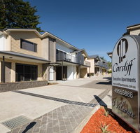 Cardiff Executive Apartments - Lightning Ridge Tourism