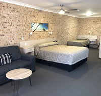 Cardiff Motor Inn - Lightning Ridge Tourism