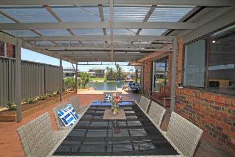 Carefree On Cormorant - Lightning Ridge Tourism 0