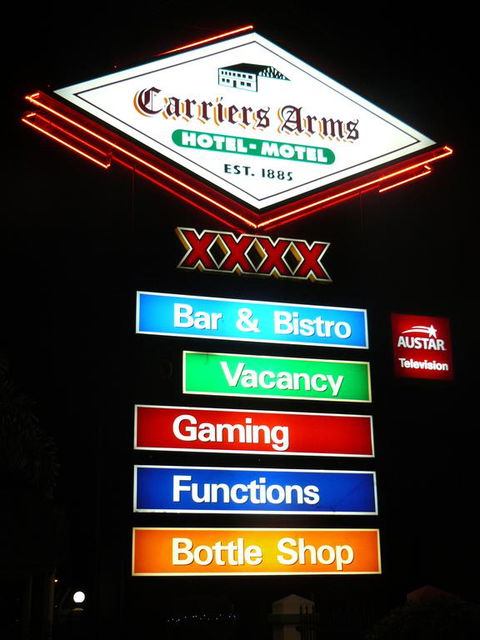 Carriers Arms Hotel Motel - Lightning Ridge Tourism 3