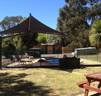Castle Motel - Lightning Ridge Tourism