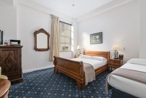 Castlereagh Boutique Hotel, Ascend Hotel Collection - Lightning Ridge Tourism 0