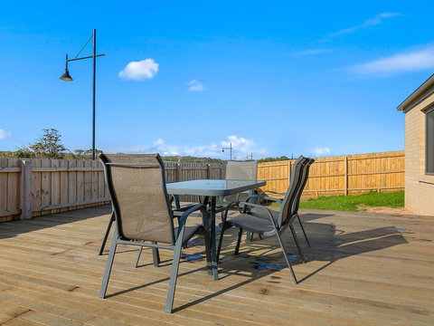 Cazamy Coastal - Lightning Ridge Tourism 3