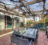 Central Charm - Lightning Ridge Tourism