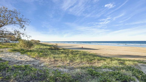 Central Park Suites - Lightning Ridge Tourism 2