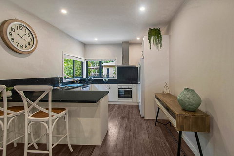 Central Views Halls Gap - Lightning Ridge Tourism 2