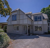 Chapel Island Retreat - Lightning Ridge Tourism