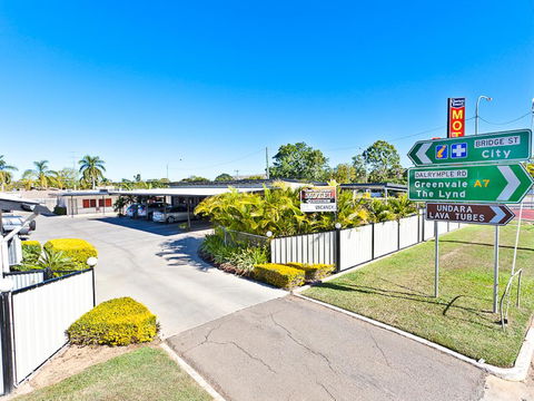 Charters Towers Motel - Lightning Ridge Tourism 0