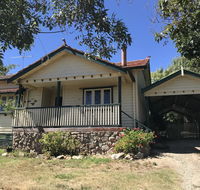 Cherry Blossom Cottage - Beechworth-Getaways - Lightning Ridge Tourism