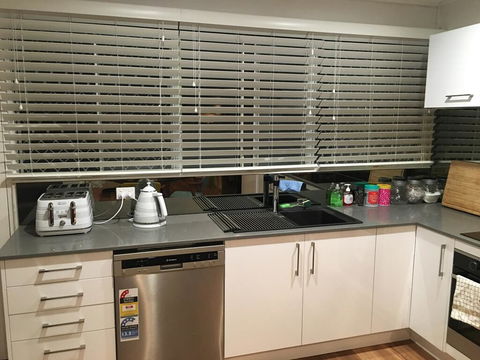 Chevron Luxury Pad - Lightning Ridge Tourism 1