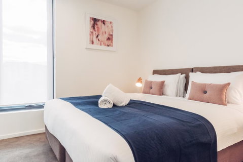 City Edge Box Hill Apartment Hotel - Lightning Ridge Tourism 0