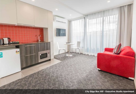 City Edge Box Hill Apartment Hotel - Lightning Ridge Tourism 1