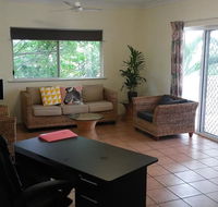 City Garden - Lightning Ridge Tourism