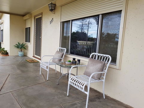 City Holiday Home Mildura - Lightning Ridge Tourism 2