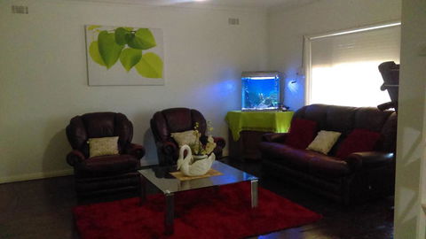 City Holiday Home Mildura - Lightning Ridge Tourism 3