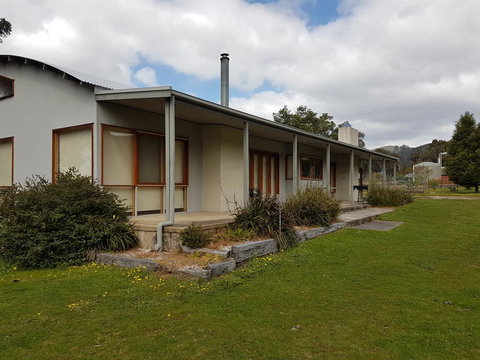 Classic Retreat - Lightning Ridge Tourism 1