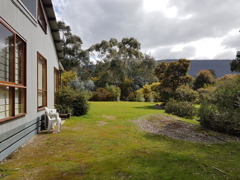 Classic Retreat - Lightning Ridge Tourism 2