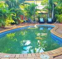 Coconut Grove Holiday Apartments - Lightning Ridge Tourism
