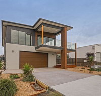 Coffs at Surf Beach Phillip Island - Lightning Ridge Tourism