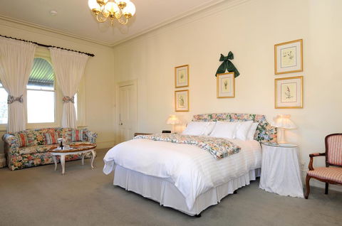 Colhurst House - Lightning Ridge Tourism 3