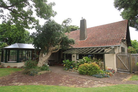 Colwyn House Self Contained Accomodation - Lightning Ridge Tourism 1