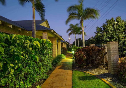Comfort Inn & Suites Karratha - Lightning Ridge Tourism 0