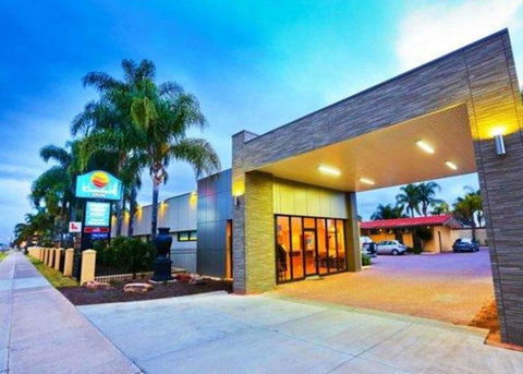 Comfort Inn Deakin Palms - Lightning Ridge Tourism 0