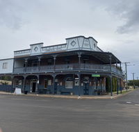Commercial Hotel Curlewis - Lightning Ridge Tourism