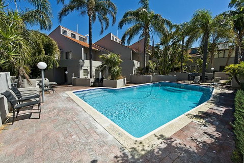 Como Mezzanine Retreat - Lightning Ridge Tourism 1