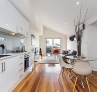 Complete Host Richmond Townhouse Collection - Lightning Ridge Tourism