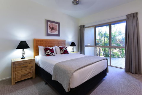 Cooinda Gardens - Lightning Ridge Tourism 2