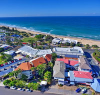 Coolum Beach Resort - Lightning Ridge Tourism