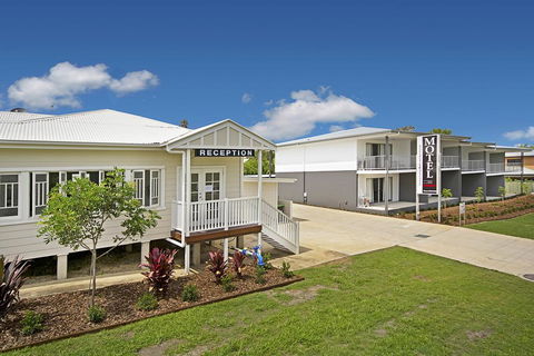 Cooroy Luxury Motel Apartments - Lightning Ridge Tourism 1