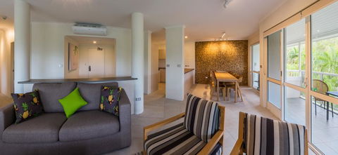 Coral Coast Resort Accor Vacation Club Apartments - Lightning Ridge Tourism 1