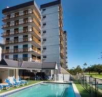 Coral Towers Holiday Suites - Lightning Ridge Tourism