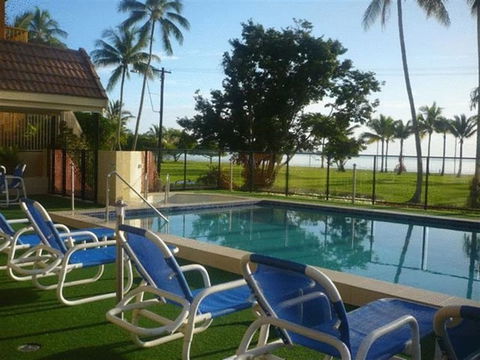 Coral Towers Holiday Suites - Lightning Ridge Tourism 2