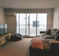 Cosy Modern Apartment in Brunswick - Lightning Ridge Tourism
