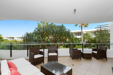 COTTON BEACH 37 - PRIVATE BEACHFRONT COMPLEX - Lightning Ridge Tourism 0