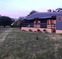 Country Farm House close to Ballarat - Lightning Ridge Tourism