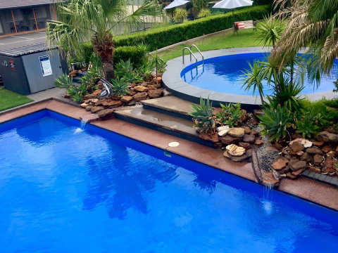 Country Leisure Motor Inn - Lightning Ridge Tourism 0