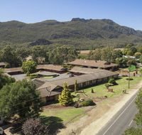 Country Plaza Halls Gap - Lightning Ridge Tourism