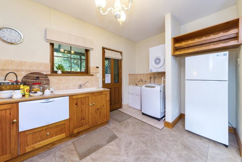 Country Pleasures Bed And Breakfast - Lightning Ridge Tourism 3