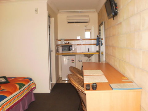 Country View Motel Ilbilbie - Lightning Ridge Tourism 0