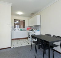 Cozy South Perth Unit next to Perth Zoo - Lightning Ridge Tourism