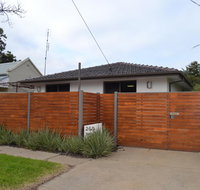 Crisands of Echuca - Lightning Ridge Tourism