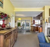 Dalmuir Homestead - Walk To Dromana Beach - Lightning Ridge Tourism